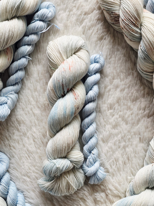 The Hamptons Sock Kit Wooly Owl Fibers