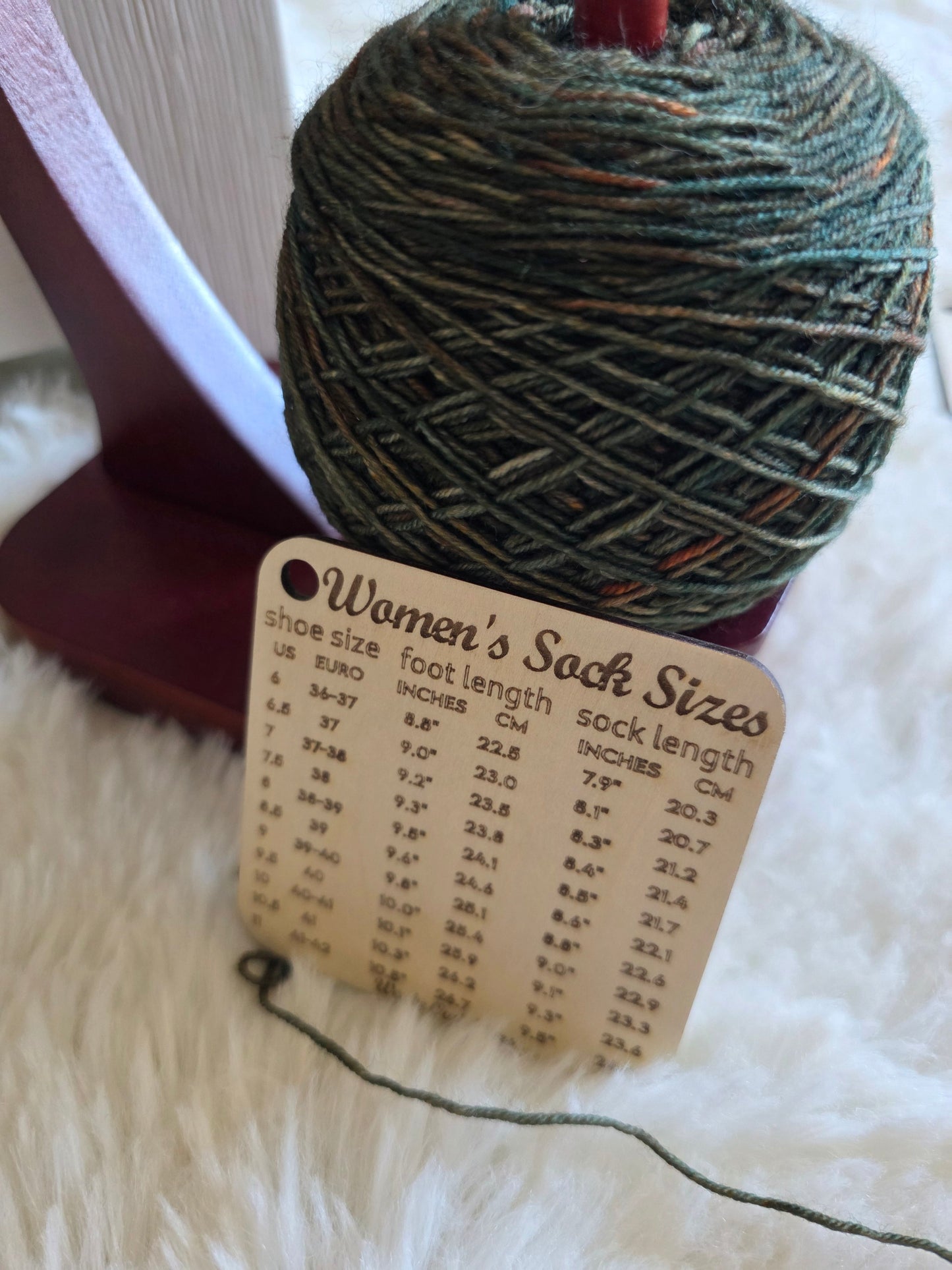Women's Sock Sizes - Knitter's Companion Block Wooly Owl Fibers