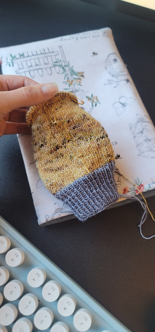 21 Free Sock Patterns Perfect for Hand-Dyed Yarn