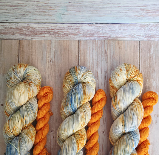 Blue Sky's & Falling Leaves Sock Kit