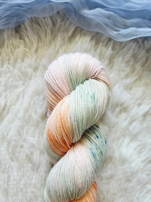Heirloom Pumpkins BFL Sock Yarn Wooly Owl Fibers
