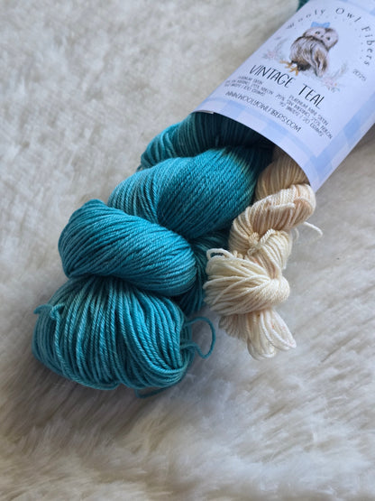 Vintage Teal Sock Kit Wooly Owl Fibers