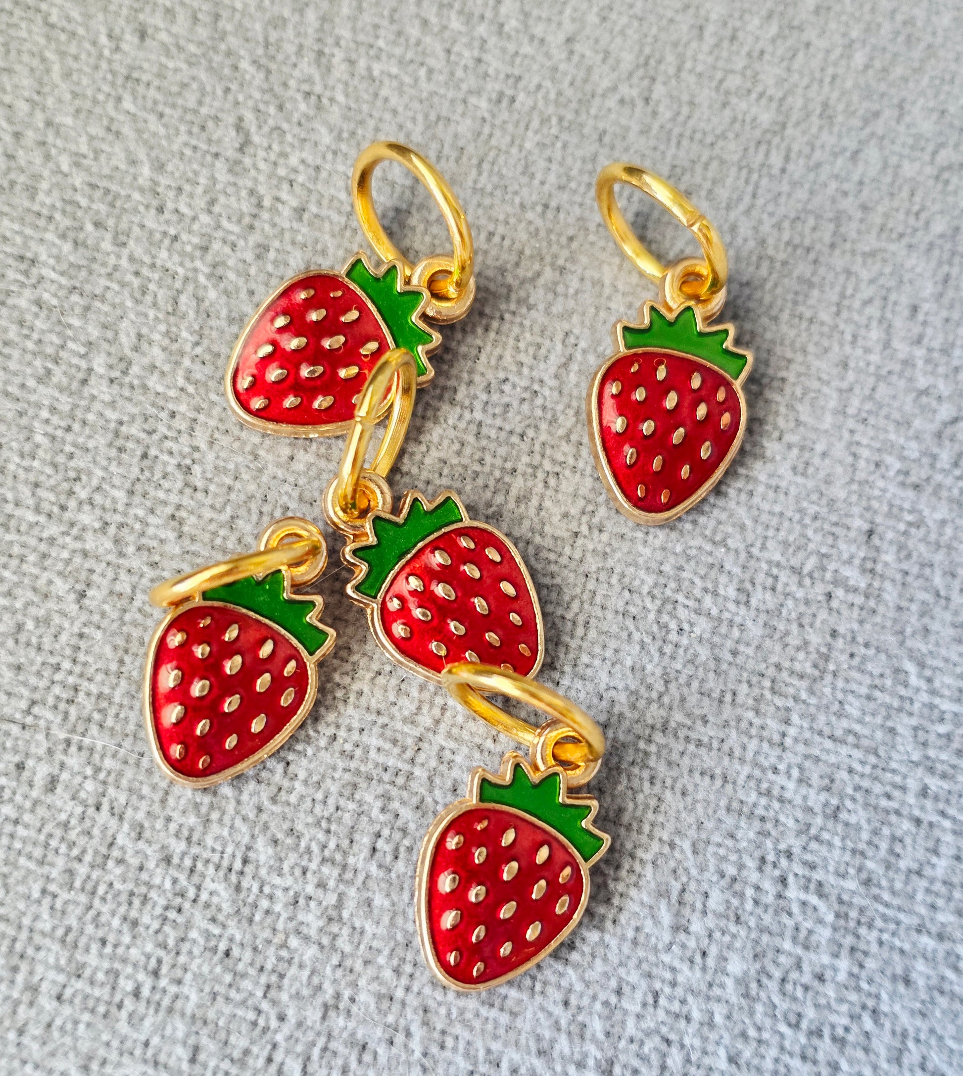 Strawberry Stitch Markers (set of 5) Wooly Owl Fibers