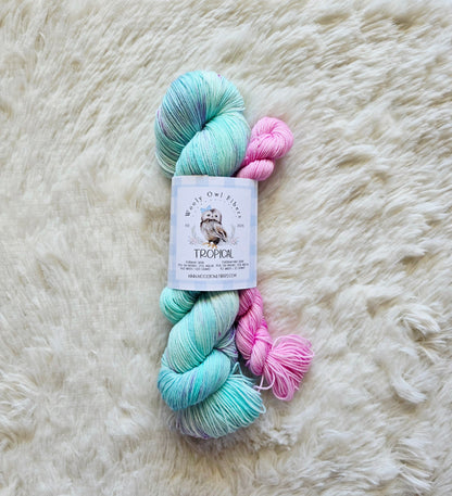 Tropical Sock Kit Wooly Owl Fibers