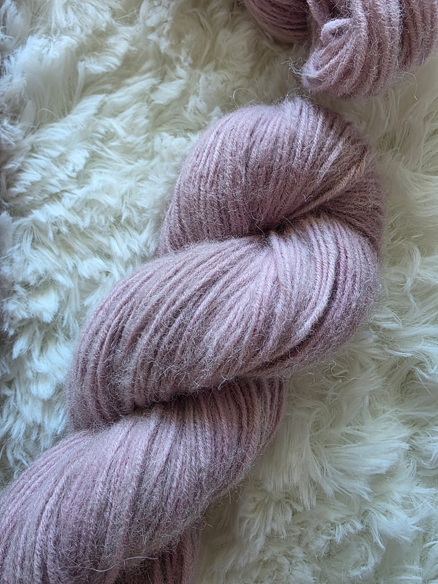 Baby Fluff Mauve DK
