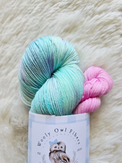 Tropical Sock Kit Wooly Owl Fibers