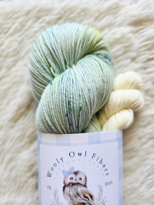 Vintage Sage Sock Kit Wooly Owl Fibers