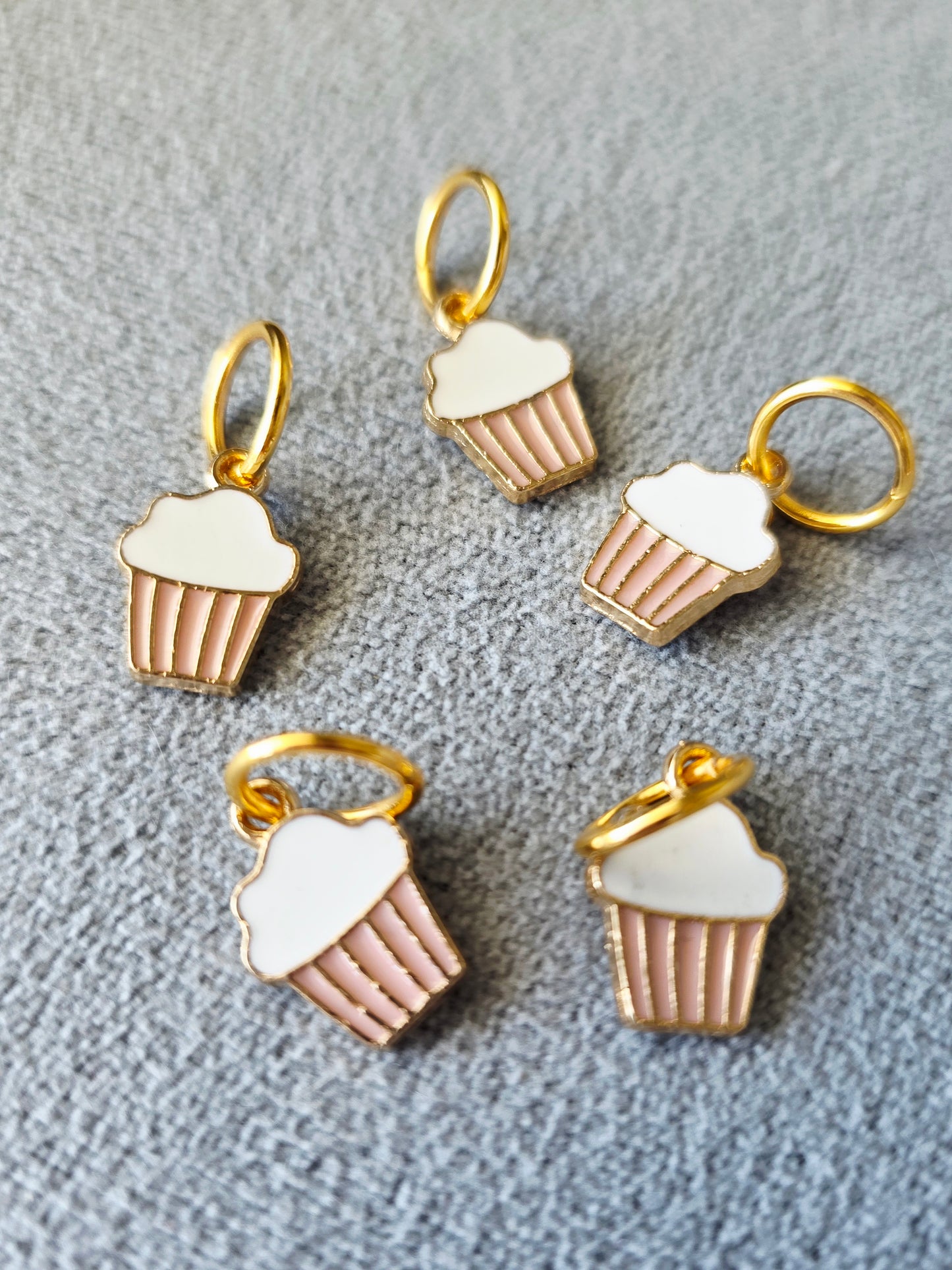 Cupcake Stitch Markers (set of 5) Wooly Owl Fibers