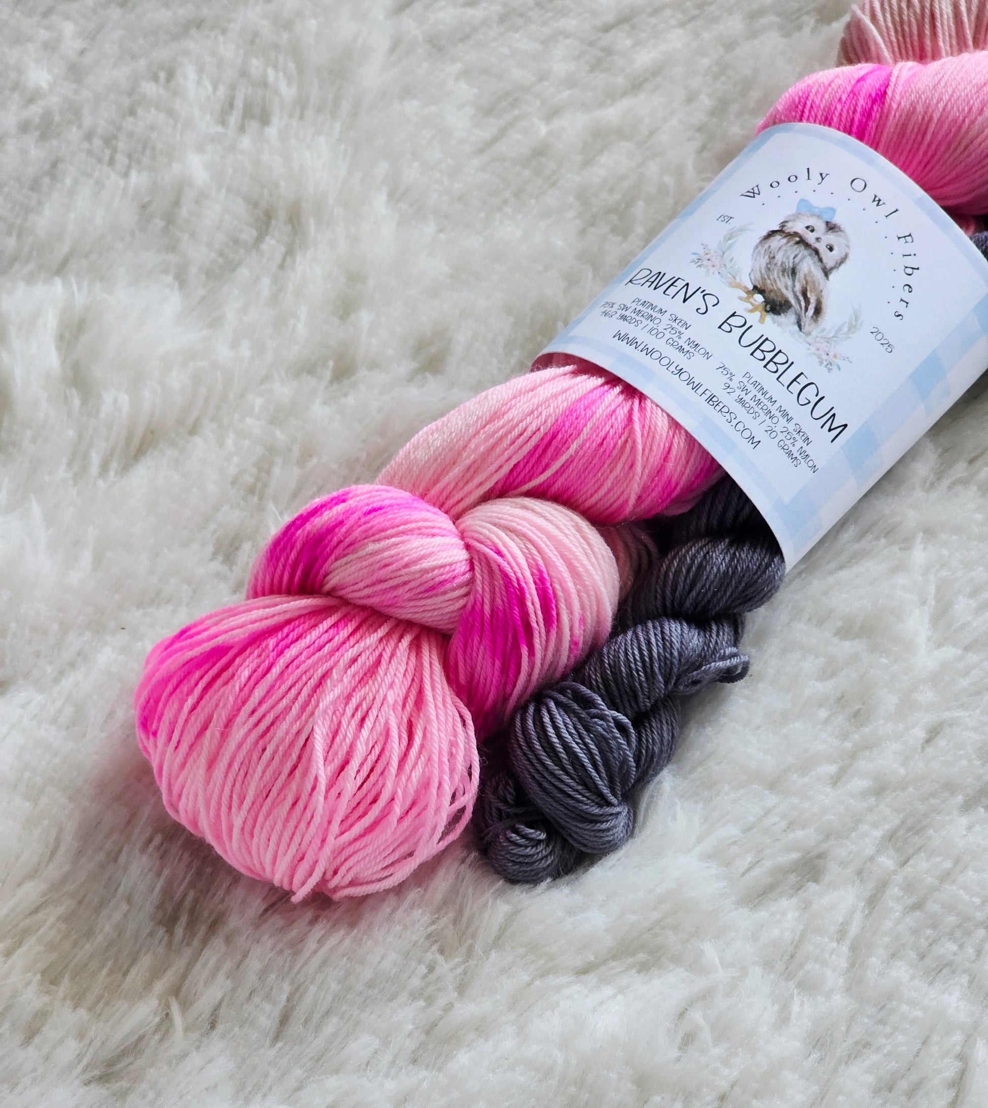 Raven's Bubblegum Sock Kit Wooly Owl Fibers
