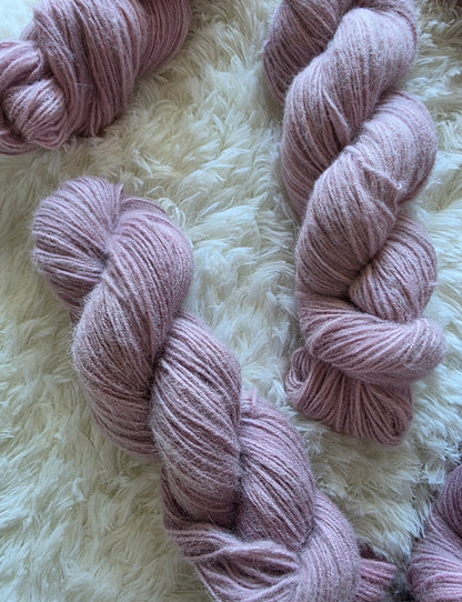 Baby Fluff Mauve DK