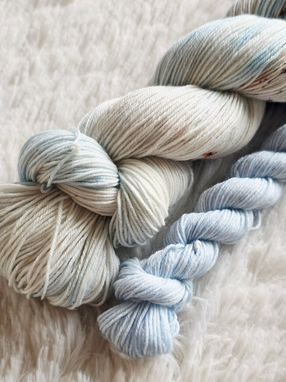 The Hamptons Sock Kit Wooly Owl Fibers