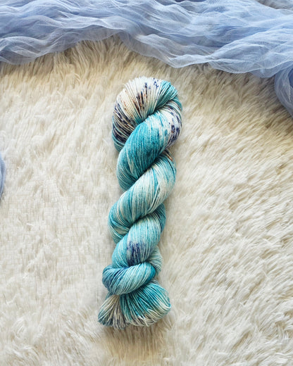 Old Farm Truck BFL Sock Yarn Wooly Owl Fibers
