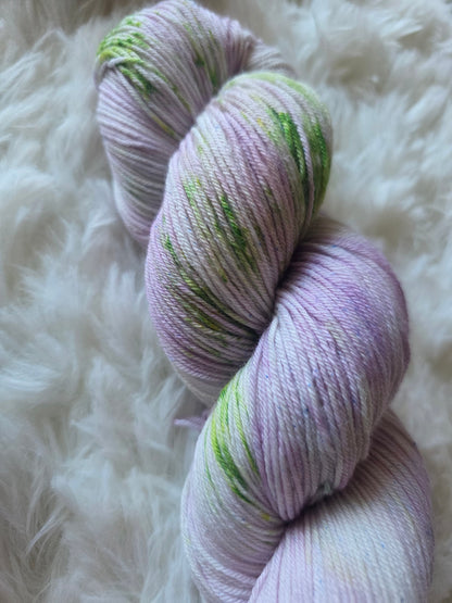 Sweet Pea Sock Yarn Wooly Owl Fibers