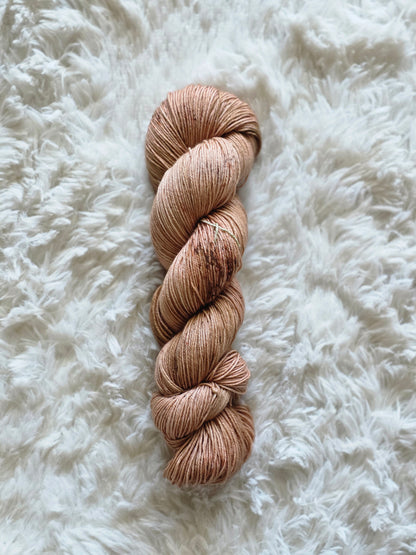 Lily Wooly Owl Fibers