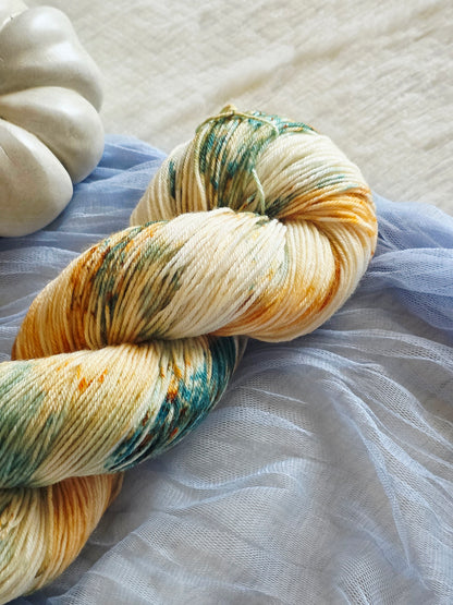 Harvest Truck Wooly Owl Fibers