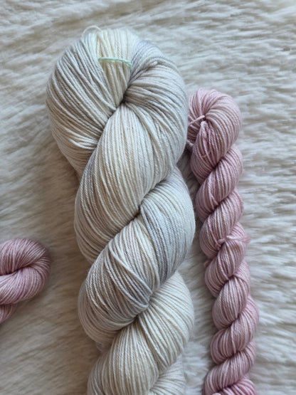 Tom Thumb & Hunca Munca Sock Kit