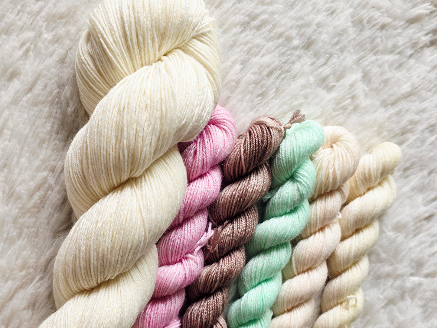Ice Cream Parlor Sock Kit Wooly Owl Fibers